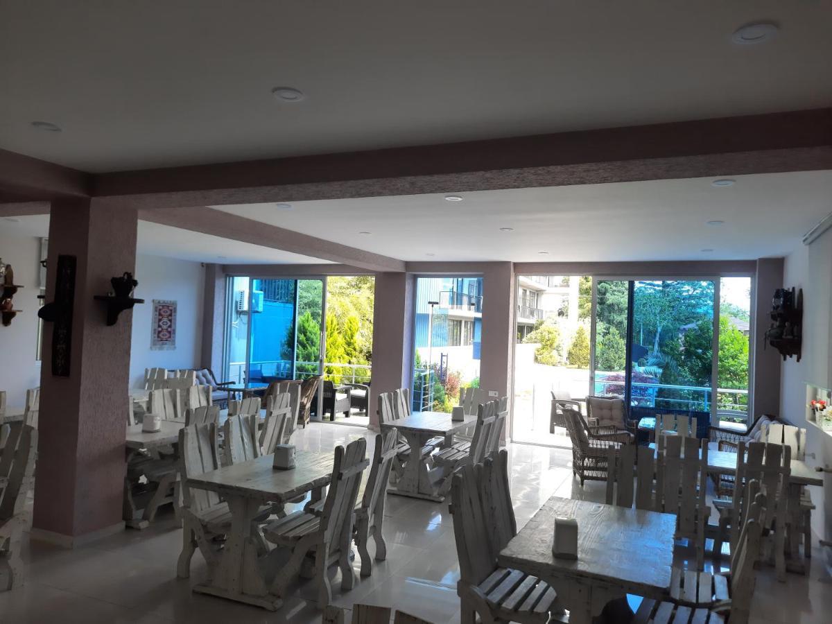 Hotel Nica Kobuleti Exterior foto